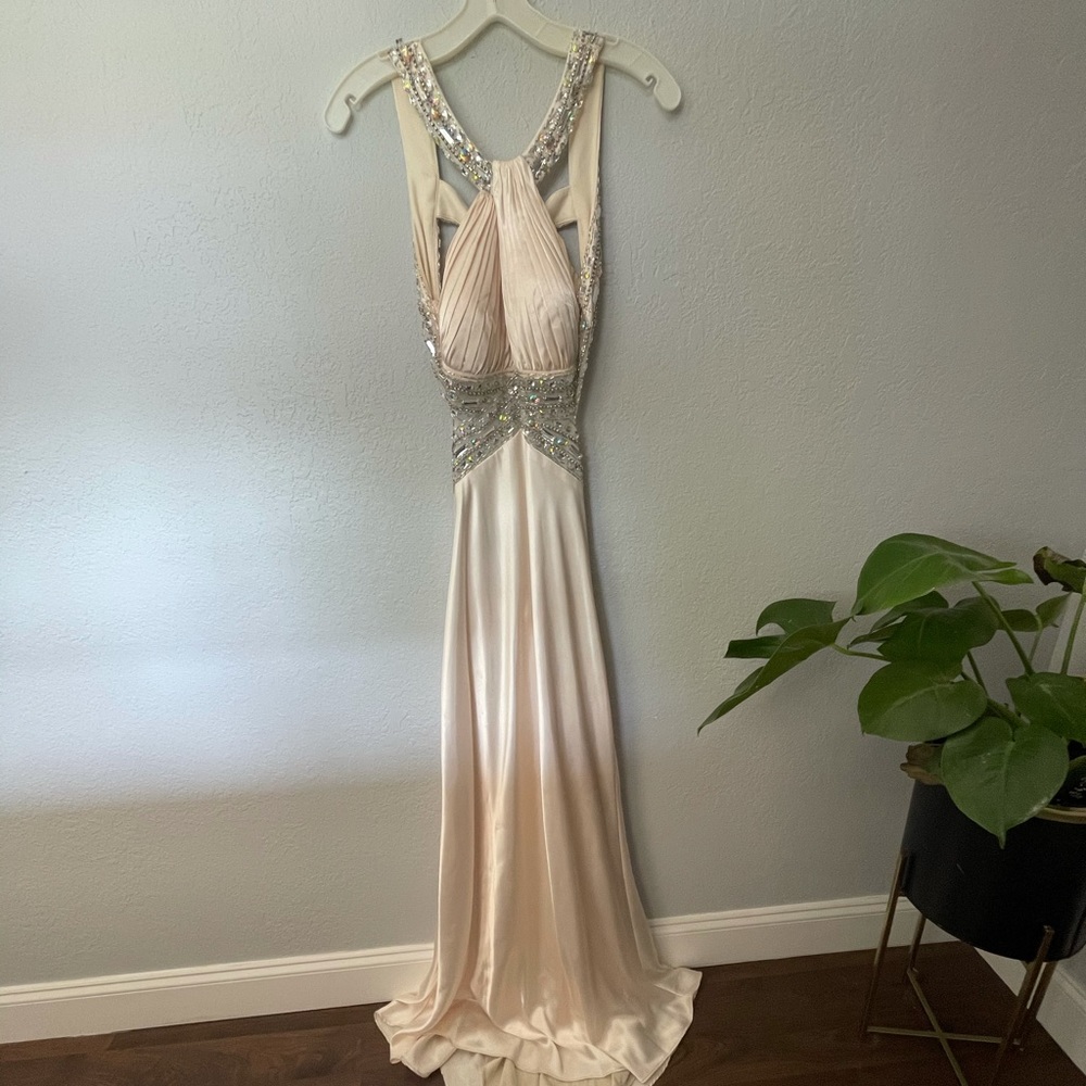 Size 4 BETSY ADAM DRESS